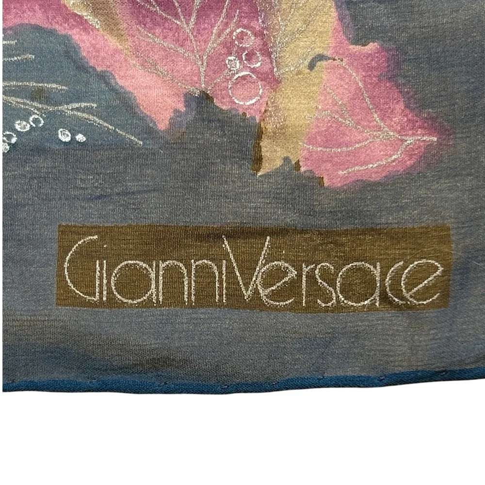 Gianni Versace Silk Scarf Floral Print Designer Square Neck Scarf 26